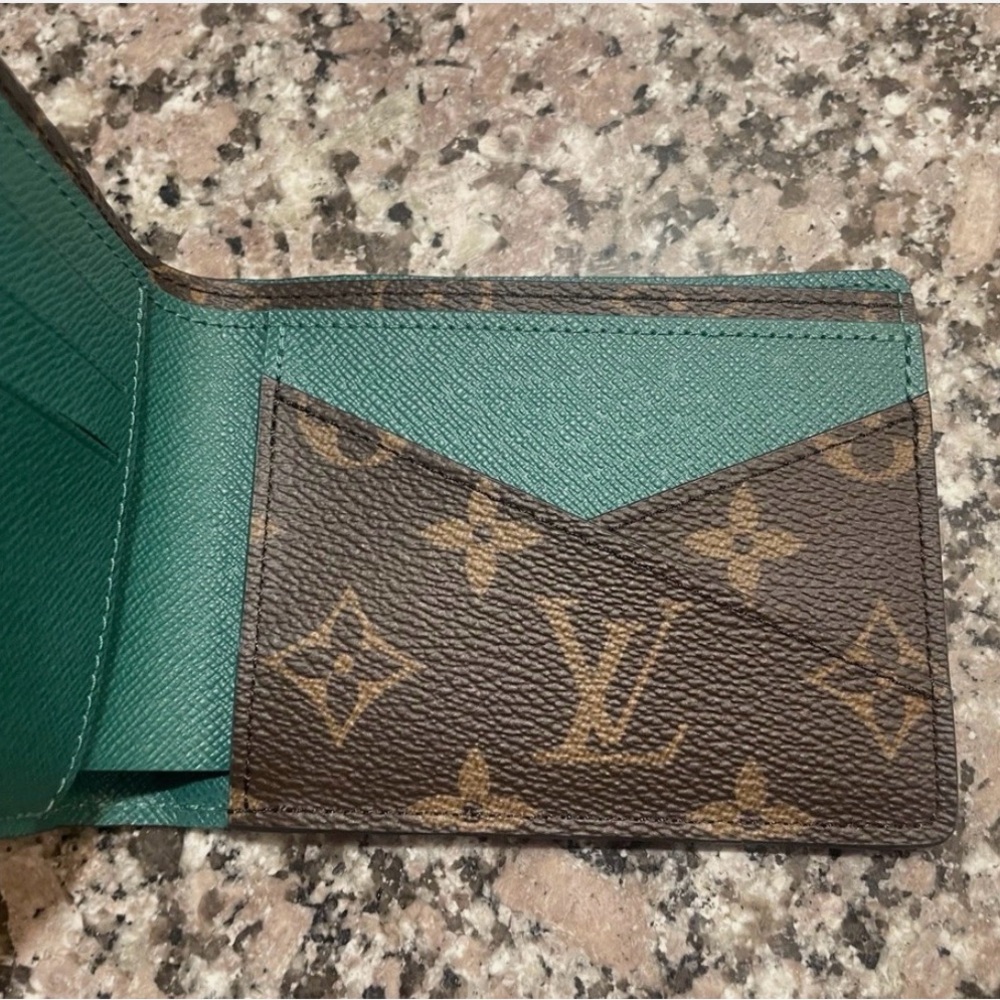 Louis Vuitton Monogram Wallet with Teal Accent - Picture 6 of 6